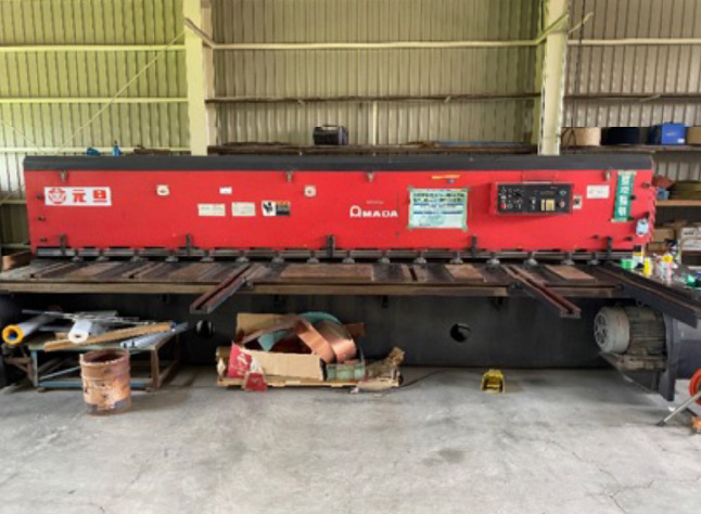 AMADA 4ｍシャーリングマシン